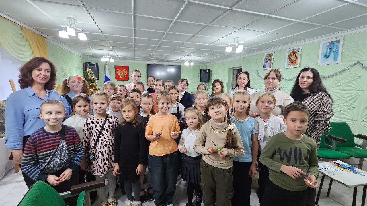Вы сейчас просматриваете ⭐11 декабря в нашей школе состоялось внеклассное мероприятие, посвященное Дню художника ⭐
